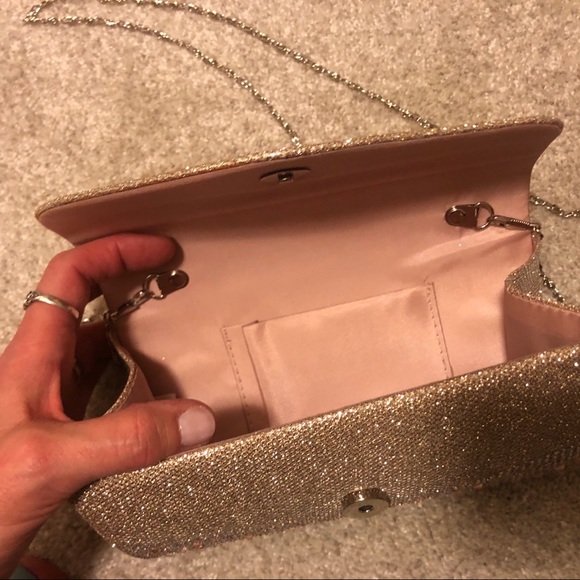 Formal Clutch Purse: Removable Strap - Picture 4 of 5